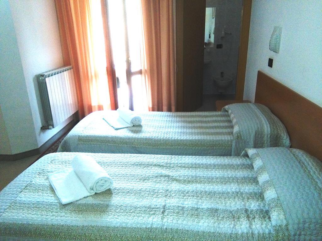 Albergo Marcella Boario Terme Buitenkant foto