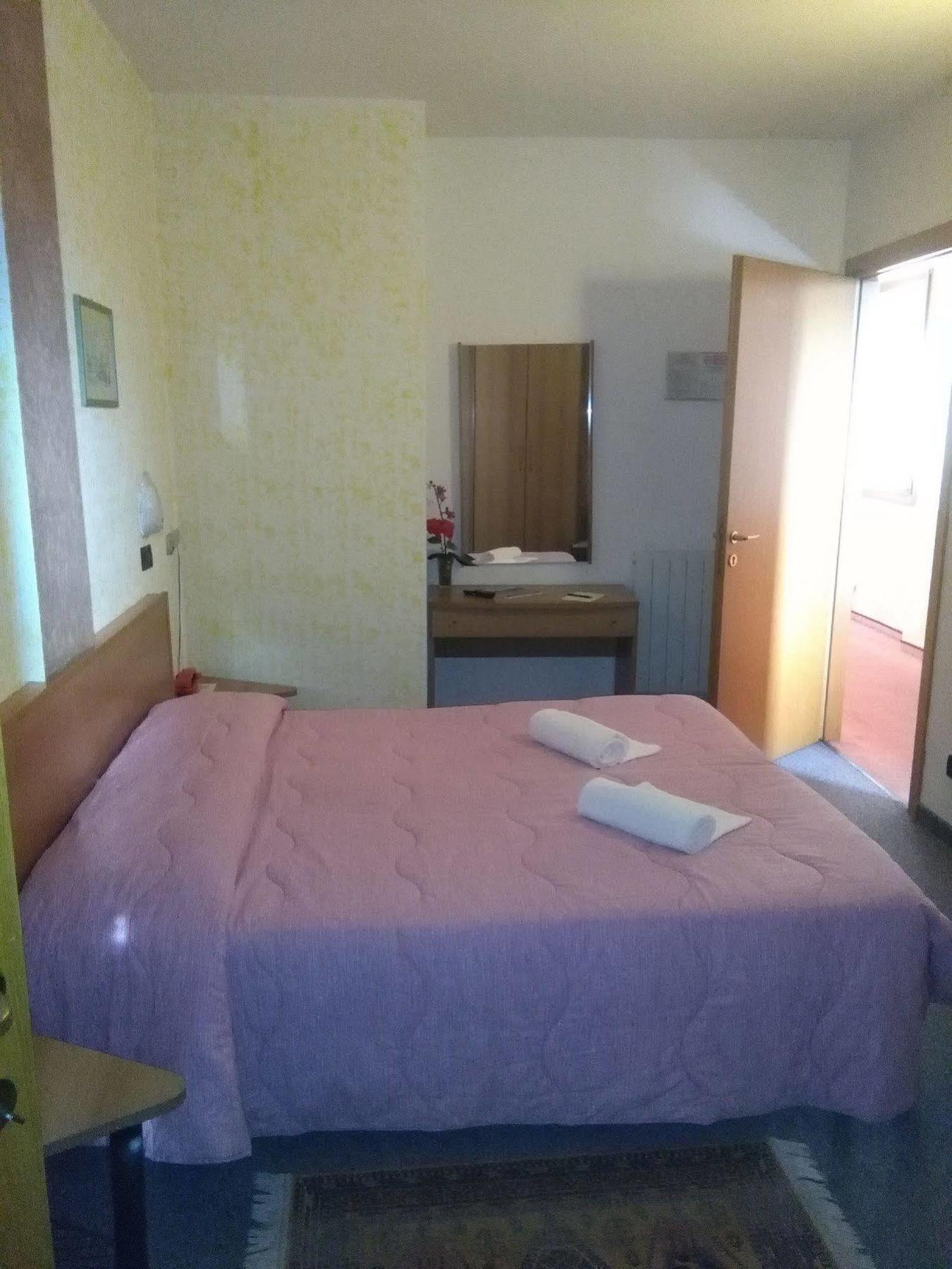 Albergo Marcella Boario Terme Buitenkant foto