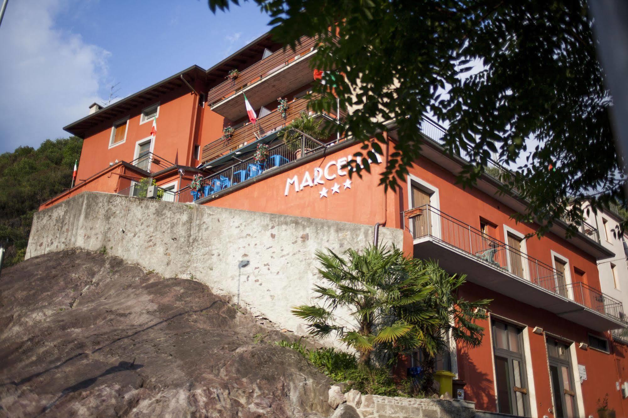 Albergo Marcella Boario Terme Buitenkant foto